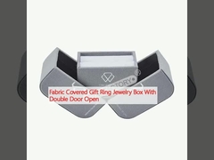 ডাবল দরজা খোলা সঙ্গে কাপড় আচ্ছাদিত উপহার রিং জুয়েলারী বক্স