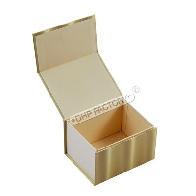 Bon prix Luxury Paper Rigid Cardboard Magnetic Gift Gold Box With UV Logo en ligne