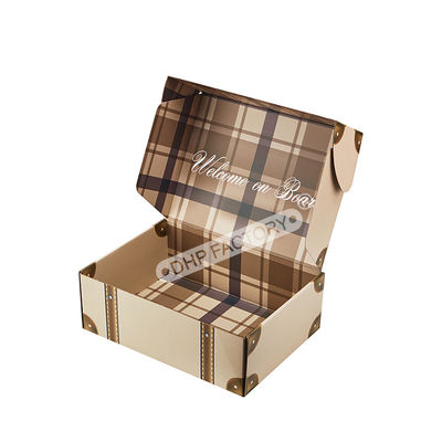 Goede prijs Milieuvriendelijke mailer kledingdoos CMYK Print Custom Foil Stamp Logo online