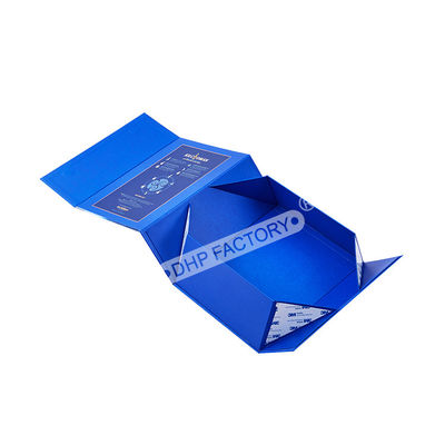 Bon prix Boîte cadeau pliable laminée mate avec ruban plat emballée pour l'expédition en ligne